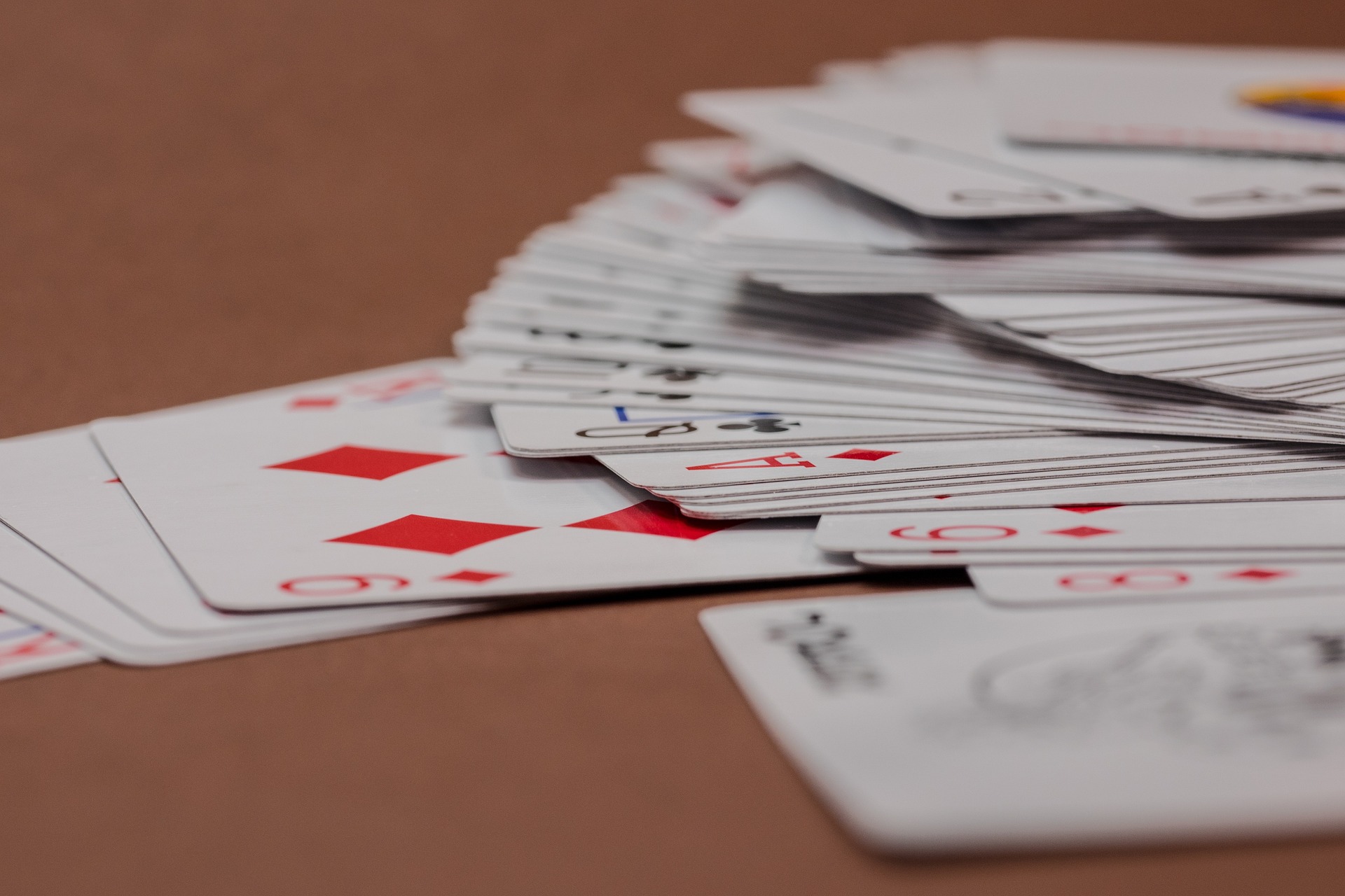 Canasta spielen